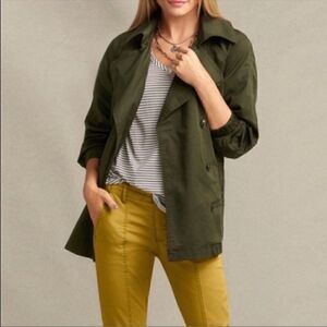 CAbi #5478 Olive Green Expedition Jacket size medium